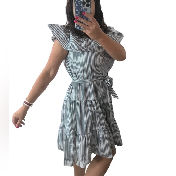 CREMIEUX Off The Shoulder Blue and White Pinstriped Dress - Picture 4 of 14